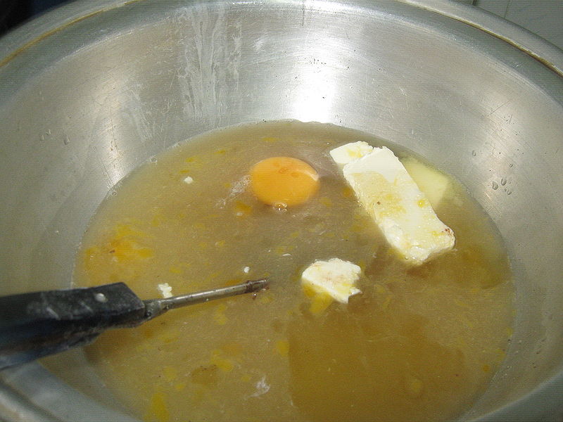 Fisier:Pregatire aluat blat.JPG