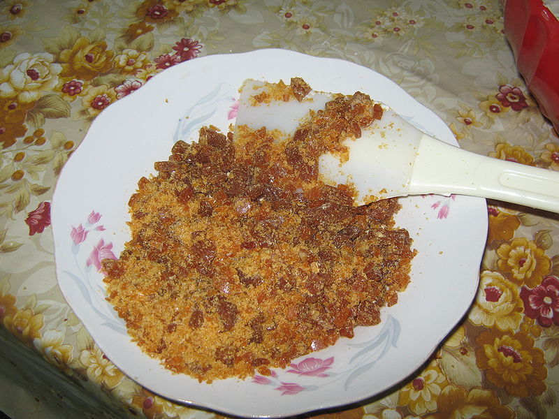 Fisier:Zaharul caramelizat maruntit.JPG