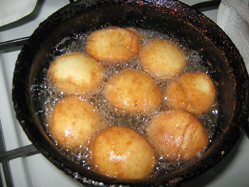 Fisier:Gogosile puse la prajit.JPG