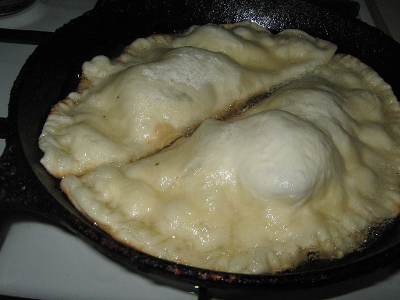 Fisier:Langosi la prajit.jpg