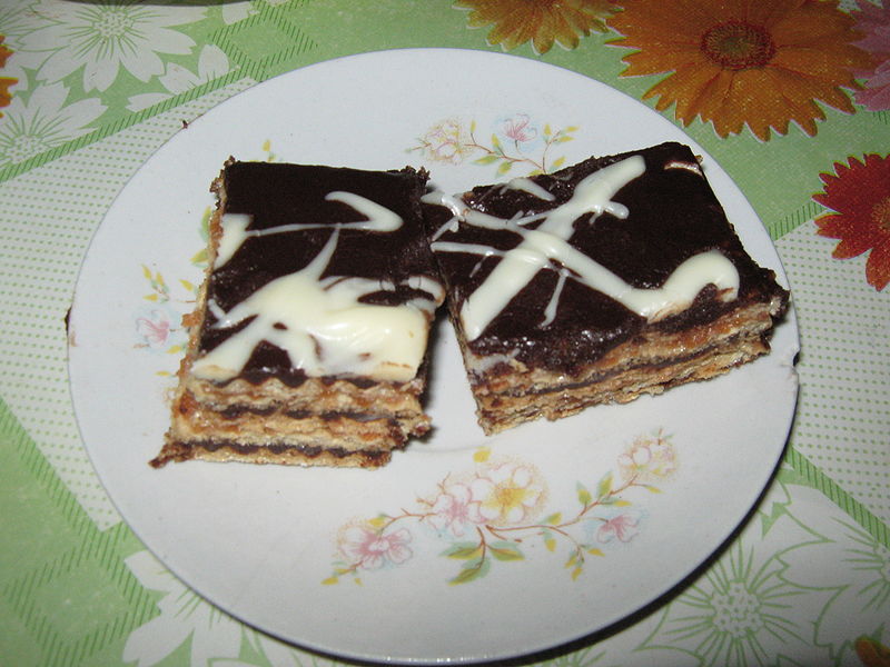 Fisier:Prajitura feliata 1.JPG
