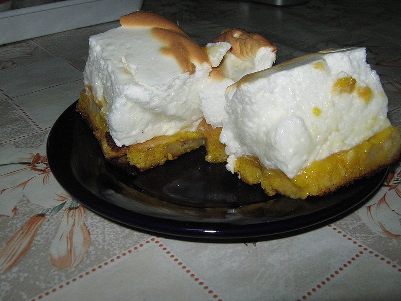 Fisier:Prajitura cu fructe de sezon 10.jpg