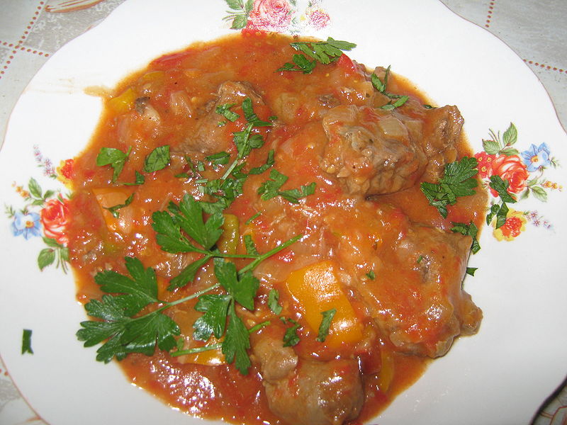 Fisier:Tocanita din carne de vita 2.jpg