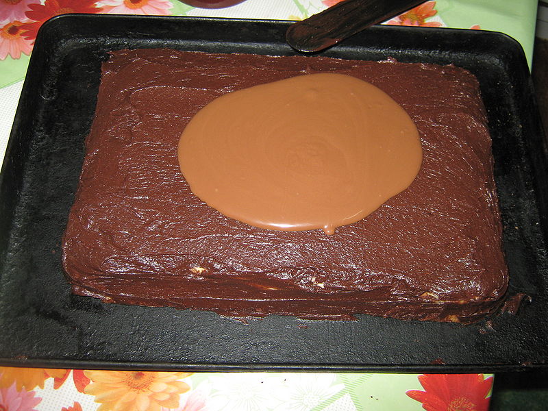 Fisier:Turnare glazura.JPG