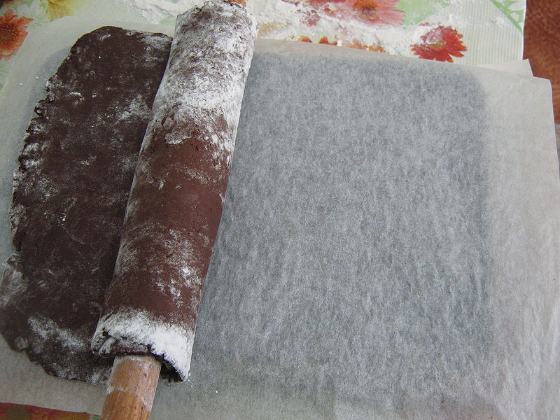 Fisier:Intindere foaie maro.JPG