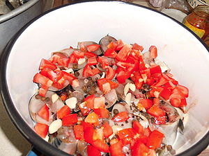 Conserve de macrou in sos tomat