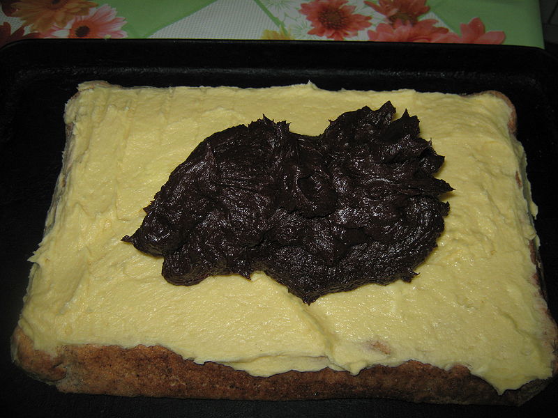 Fisier:Blatul acoperit cu crema 2.JPG