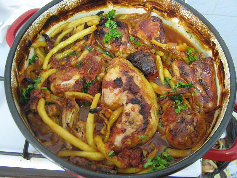 Fisier:Fasole verde cu pui2.jpg