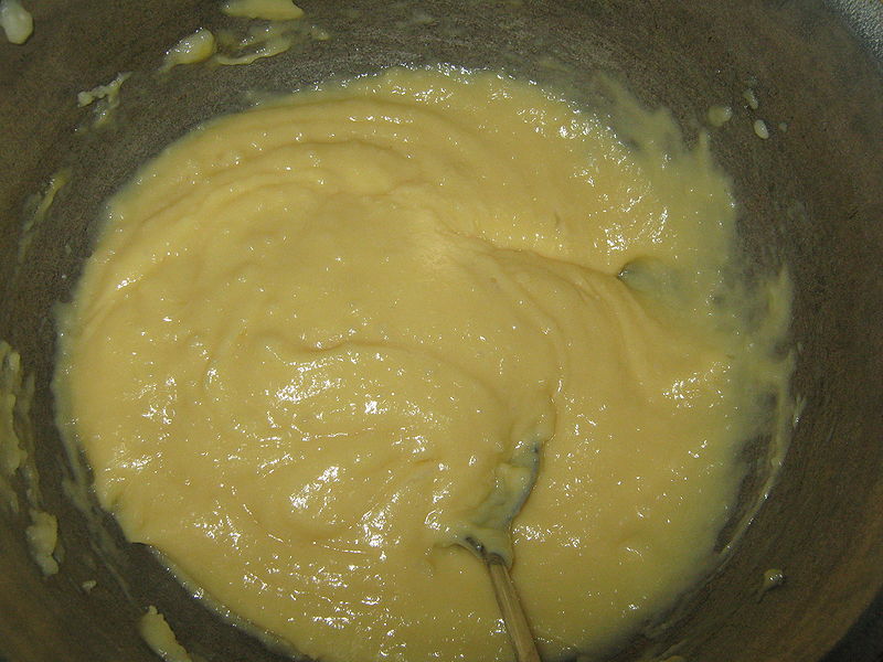 Fisier:Aluatul gata.JPG