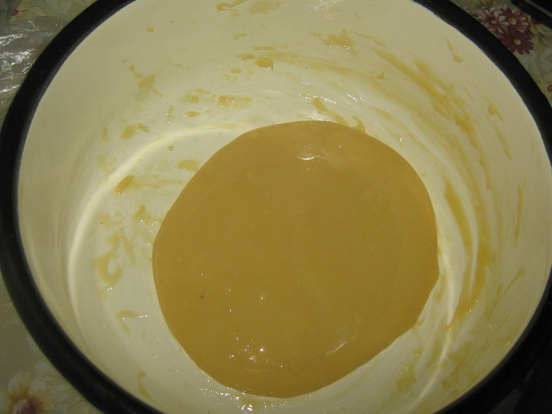 Fisier:Plastilina alba gata.JPG