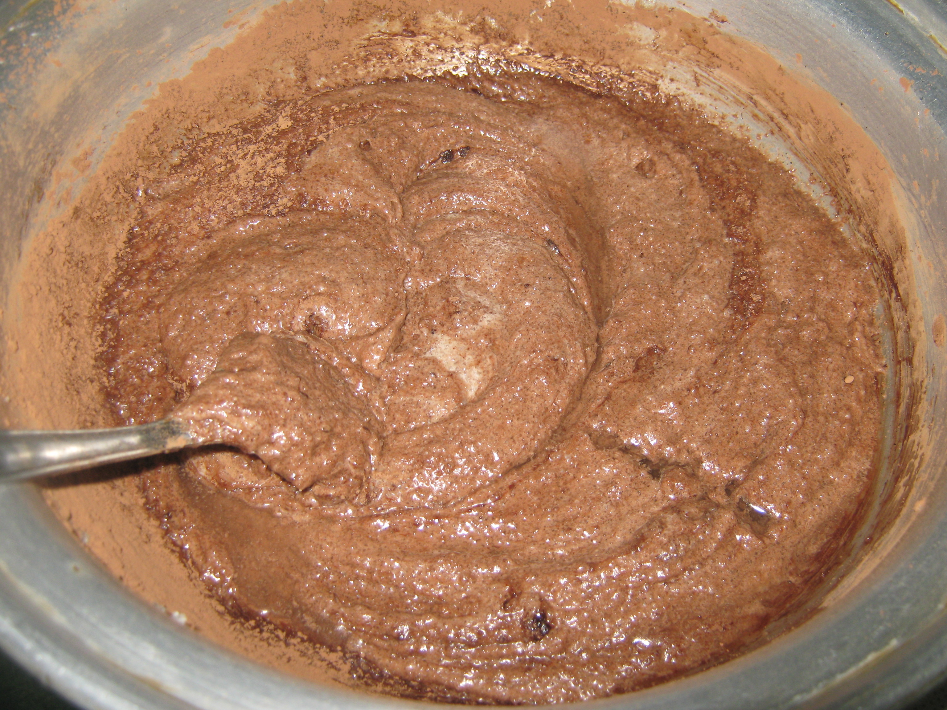 Nuci umplute cu crema