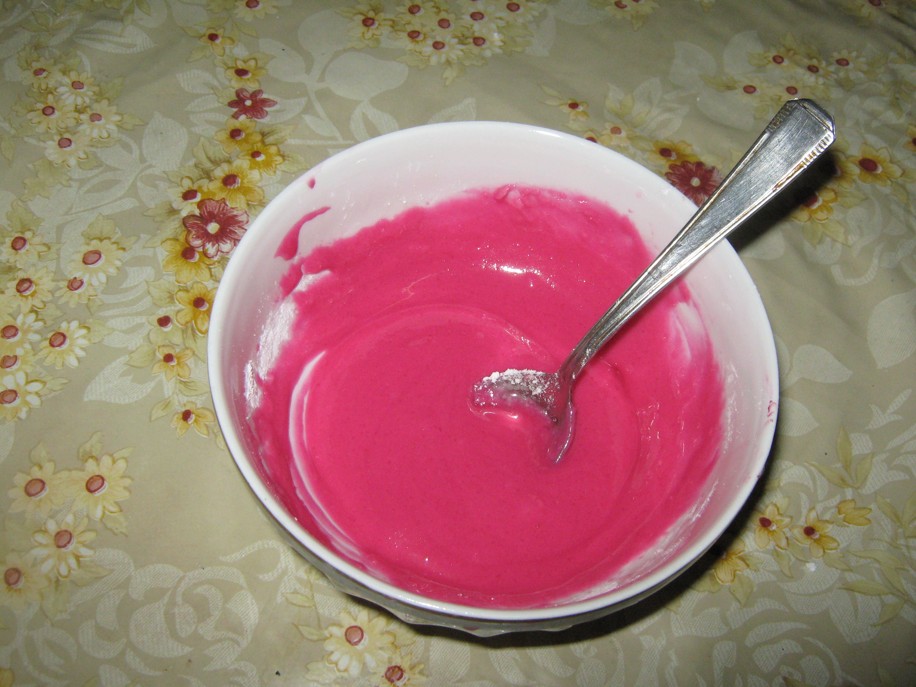 Glazura colorata in roz