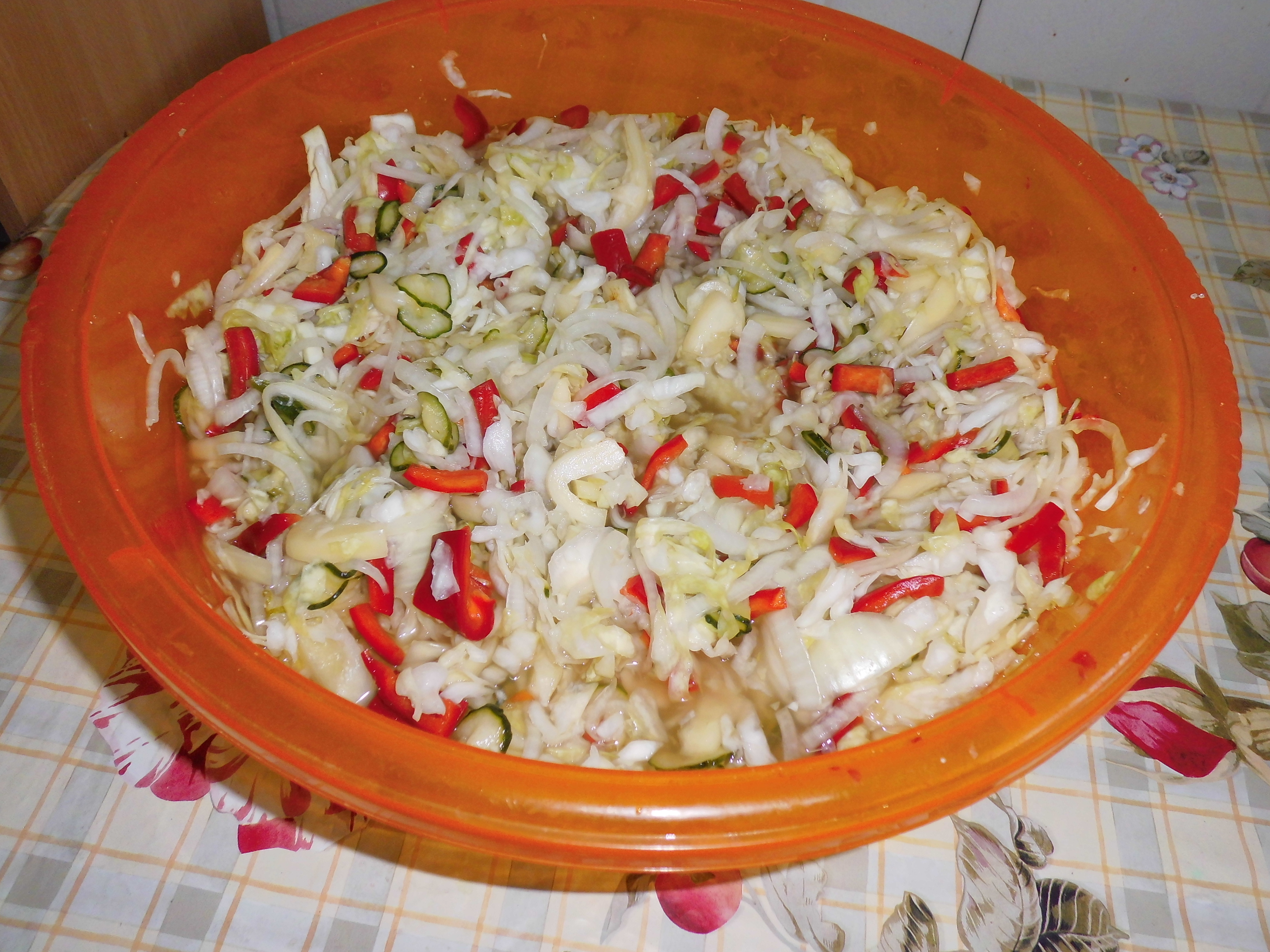 Salata de varza ca la Gheorghieni