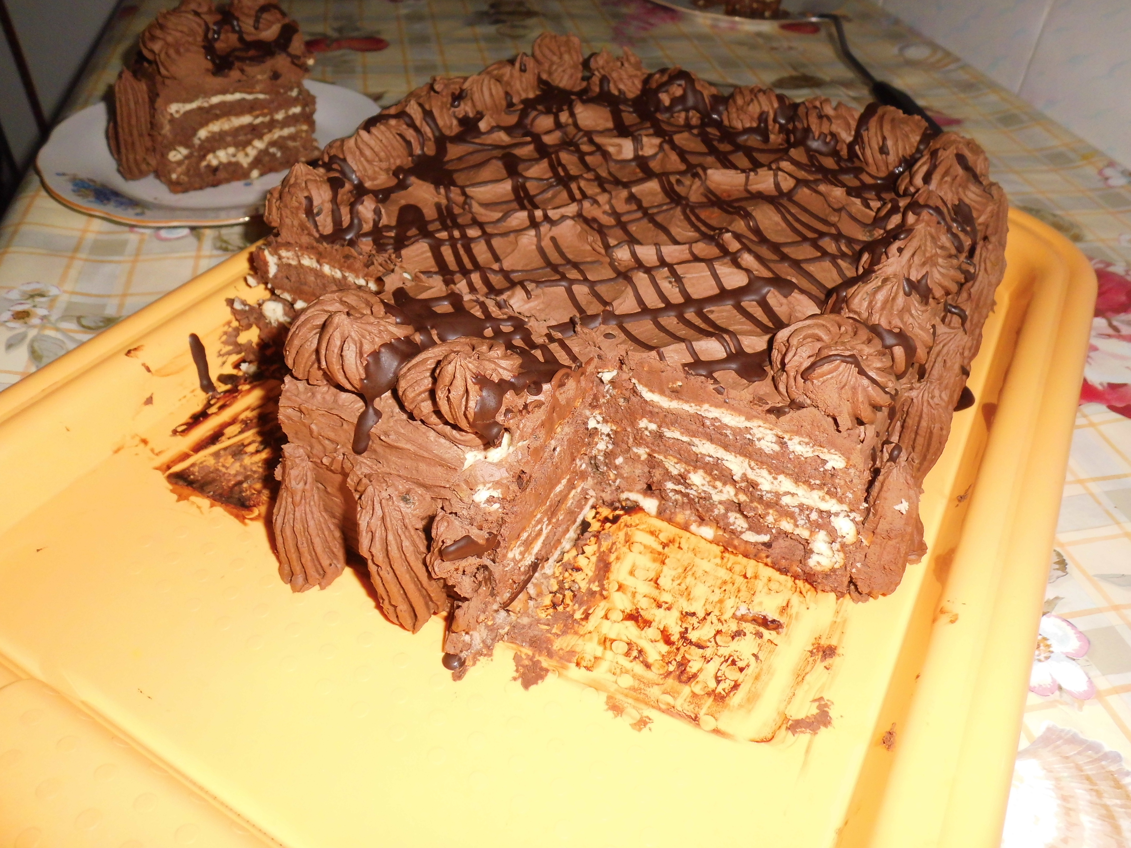 Tort fin de biscuiti si crema ganaj de ciocolata