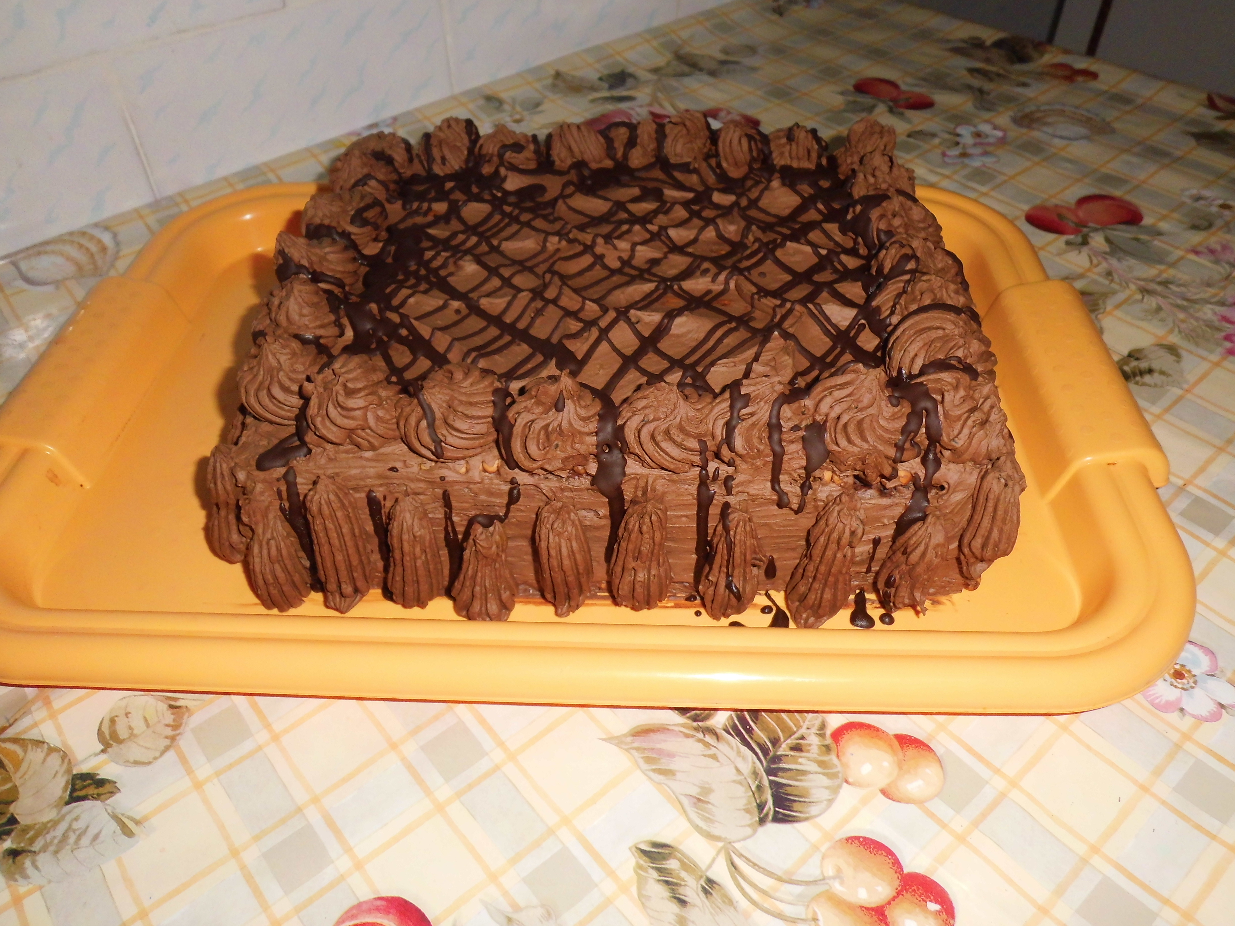 Tort fin de biscuiti si crema ganaj de ciocolata